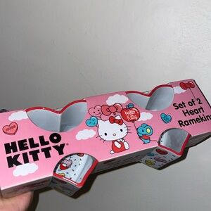 Hello Kitty Heart Ramekin Set
